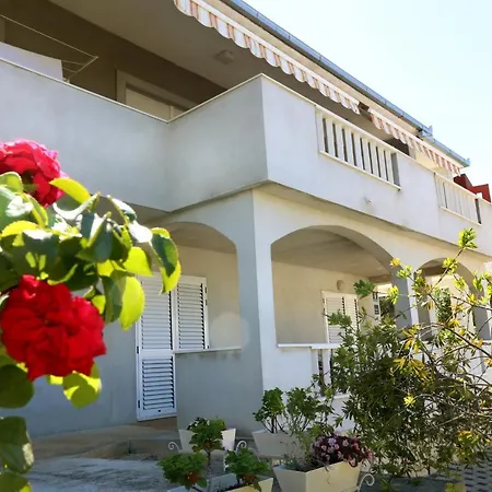 Apartament By The Sea - 8683 *