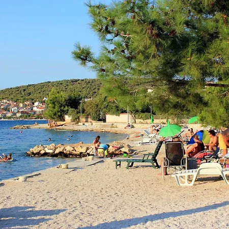 Apartments By The Sea Trogir - 8683