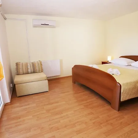 Apartament By The Sea - 8683 *