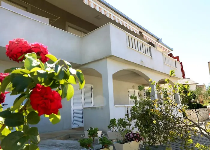 Lägenhet By The Sea - 8683 *