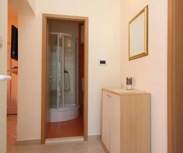 Lägenhet By The Sea - 8683 Trogir